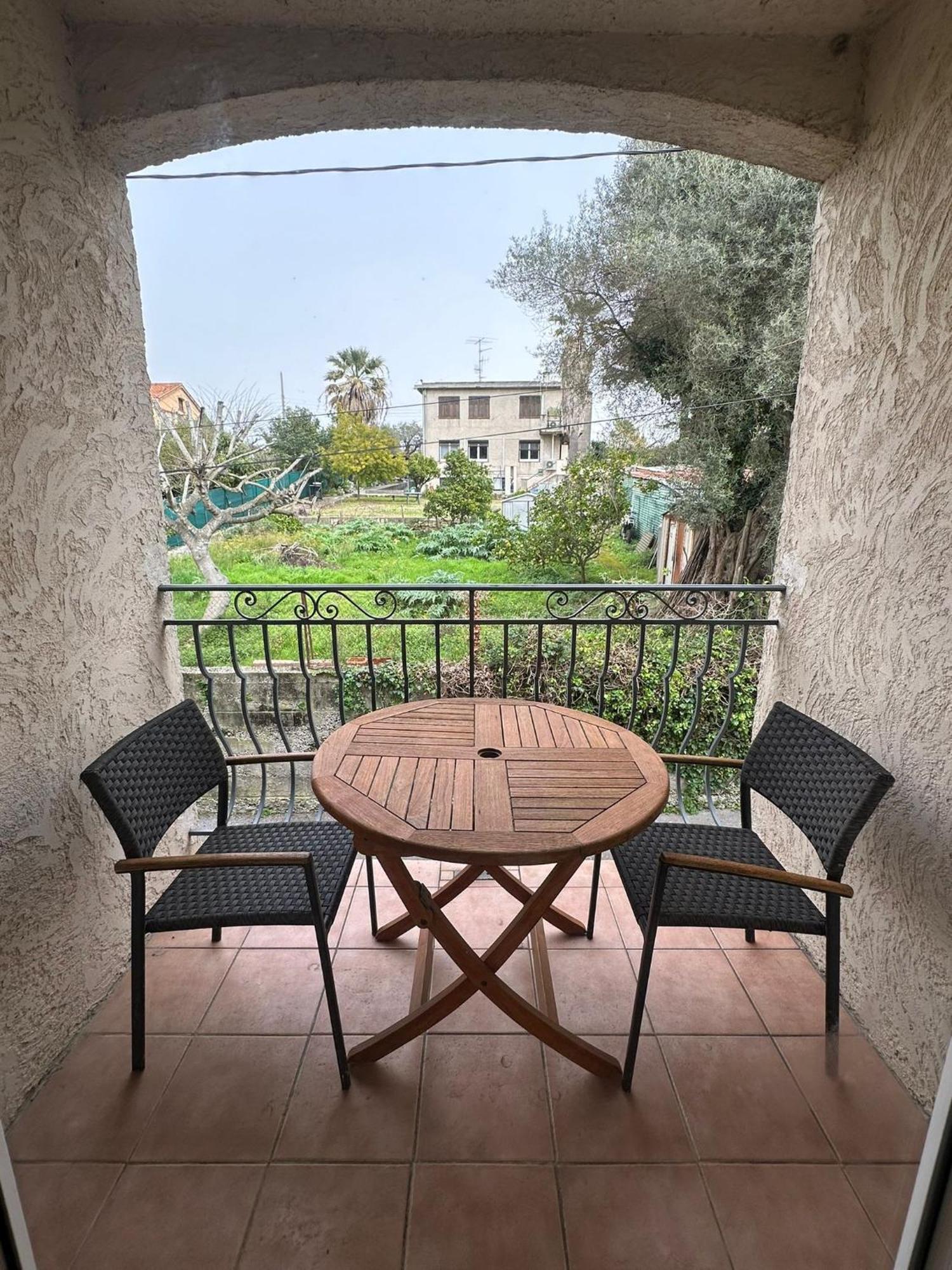 Villa Constance 3 Antibes - Spacieux Logement En Dernier Etage Esterno foto