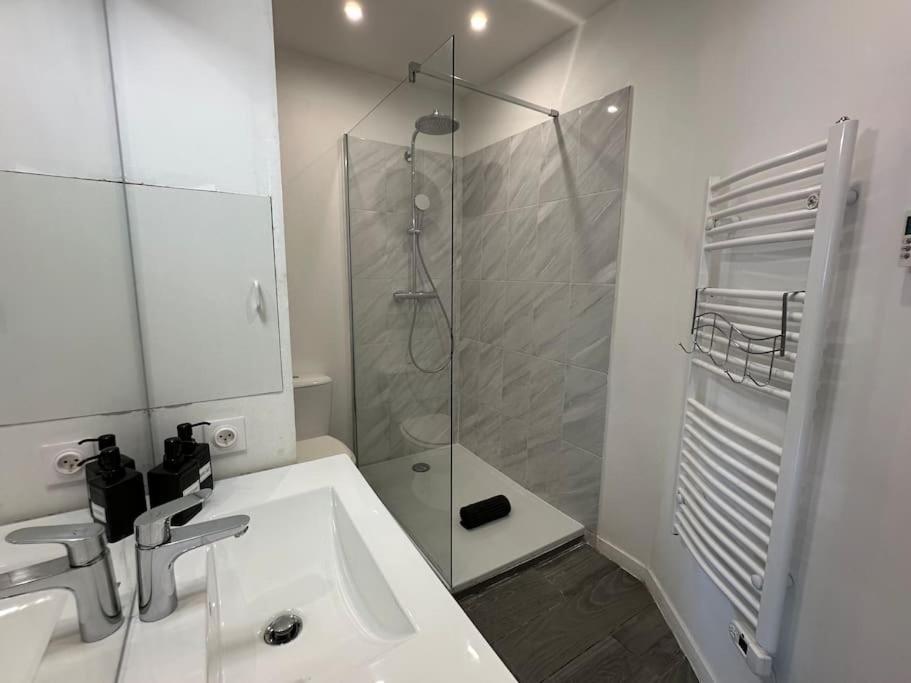 Villa Constance 3 Antibes - Spacieux Logement En Dernier Etage Esterno foto